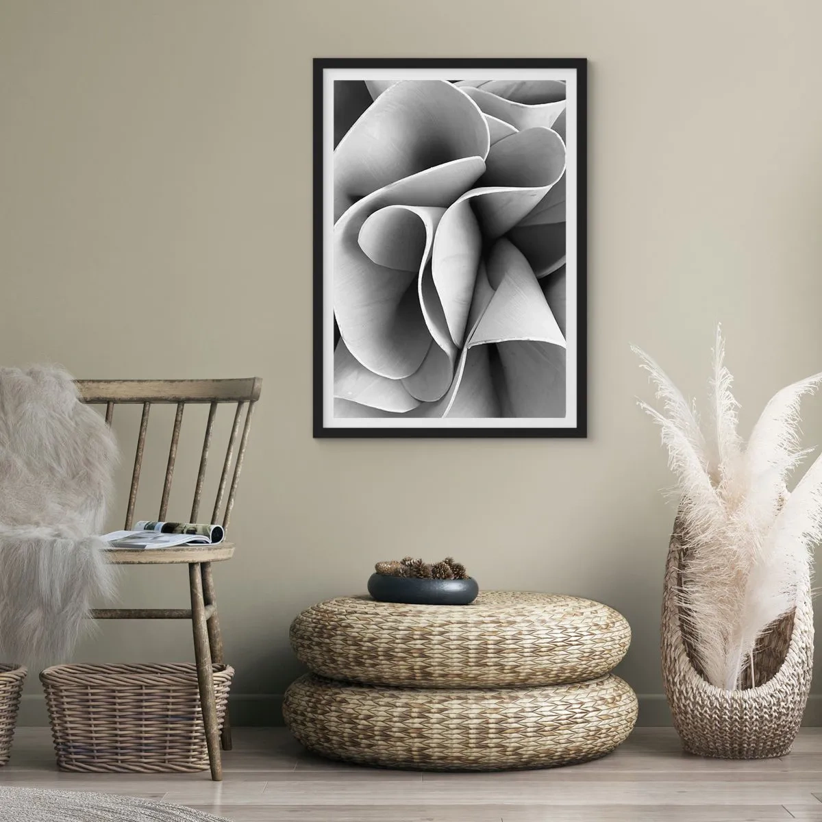 Pôster com moldura preta - Pétalas abstratas em tons de cinza - 50x70cm - Acontece no espaço - Decoração de parede moderna para a sala de estar e quarto ARTTOR