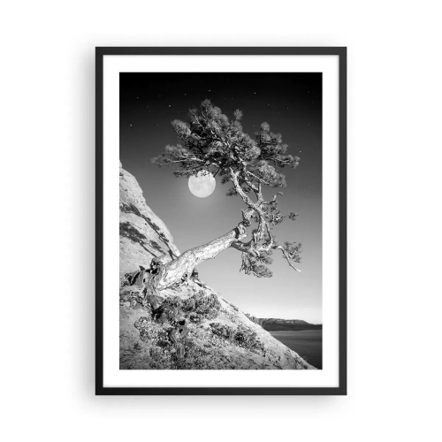 Pôster com moldura preta - Uma árvore solitária em uma colina com uma lua cheia ao fundo, uma paisagem noturna - 50x70cm - Guerreira vitoriosa - Decoração de parede moderna para a sala de estar e quarto ARTTOR