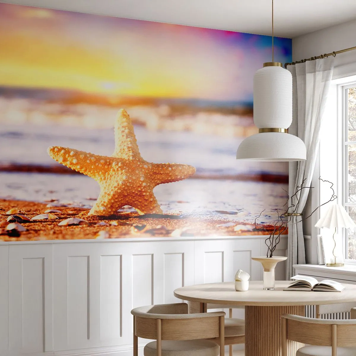 Papel de Parede Standard Eco - Estrela do mar na praia sob o brilho do pôr do sol - 100x70cm - Presente do mar - Decoração de parede moderna para a sala de estar e quarto ARTTOR