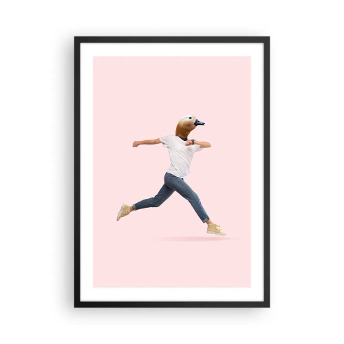 Pôster com moldura preta - Uma figura correndo com uma cabeça de pássaro em um fundo rosa - 50x70cm - Uma pitada de absurdo - Decoração de parede moderna para a sala de estar e quarto ARTTOR