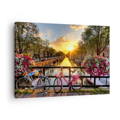 Quadro em tela - Bicicletas em uma ponte sob o brilho do pôr do sol - 70x50cm - Manhã de primavera em Amsterdã - Decoração de parede moderna para a sala de estar e quarto ARTTOR