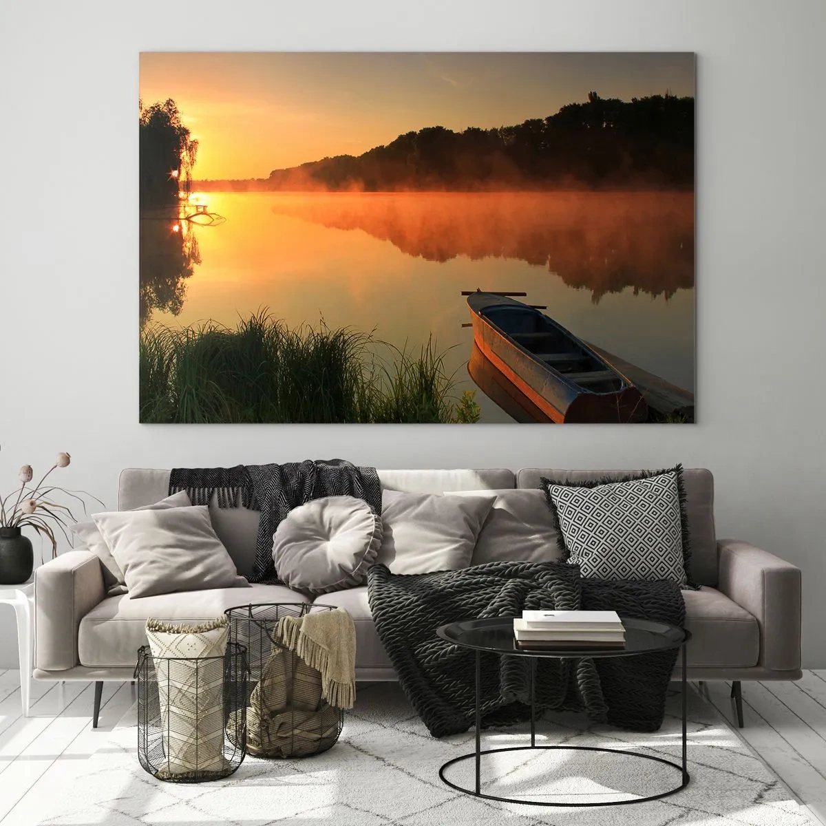 Quadro em vidro - Nascer do sol sobre um lago calmo com um barco na costa - 70x50cm - Nascer do sol sobre a água como um espelho - Decoração de parede moderna para a sala de estar e quarto ARTTOR