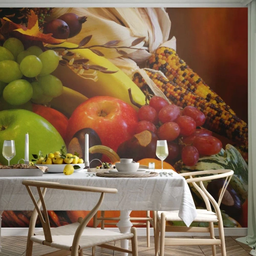 Papel de Parede Standard Eco - Uma cesta cheia de frutas e vegetais de outono em cores quentes - 100x70cm - O cesto da colheita - Decoração de parede moderna para a sala de estar e quarto ARTTOR