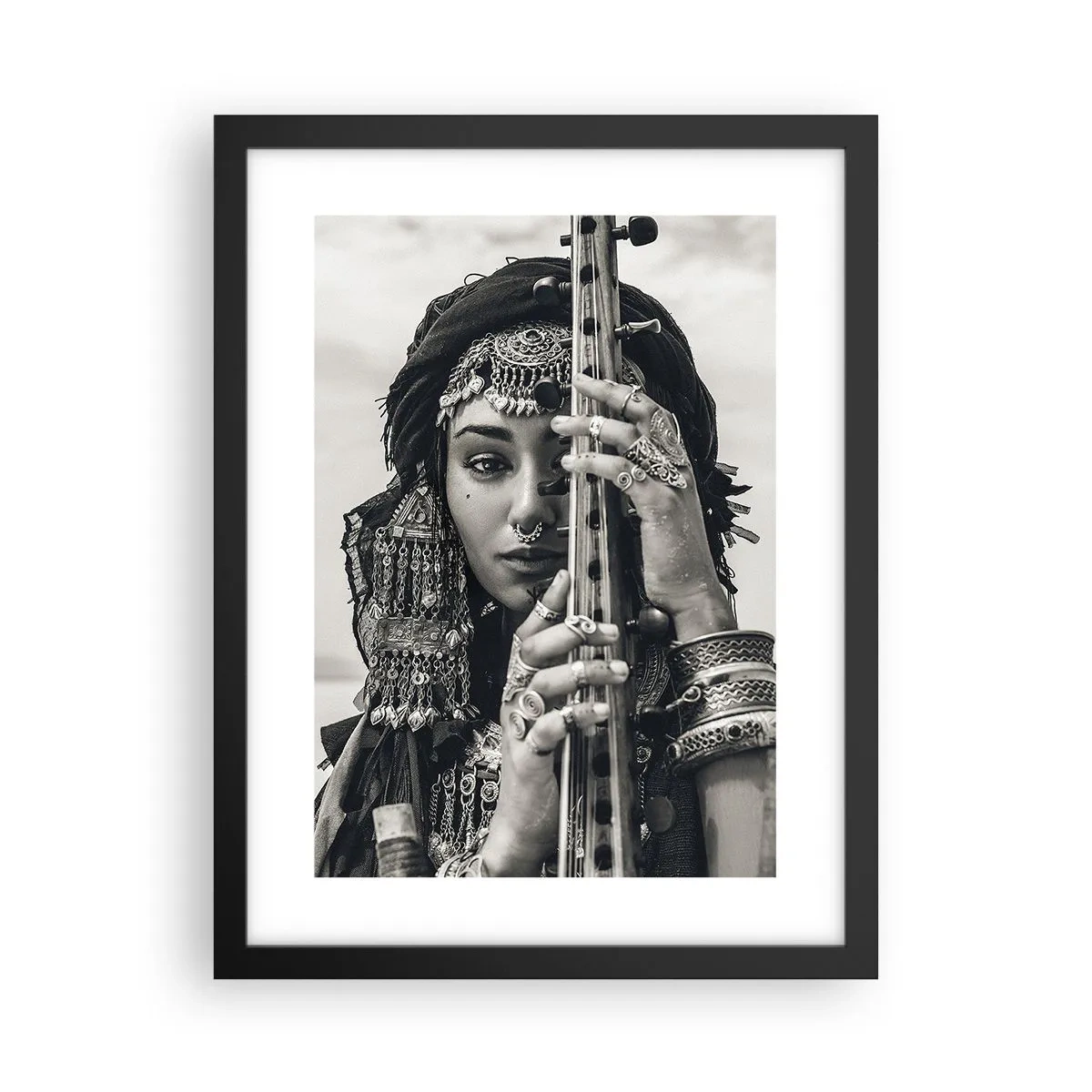 Pôster com moldura preta - A própria música oriental - 30x40 cm