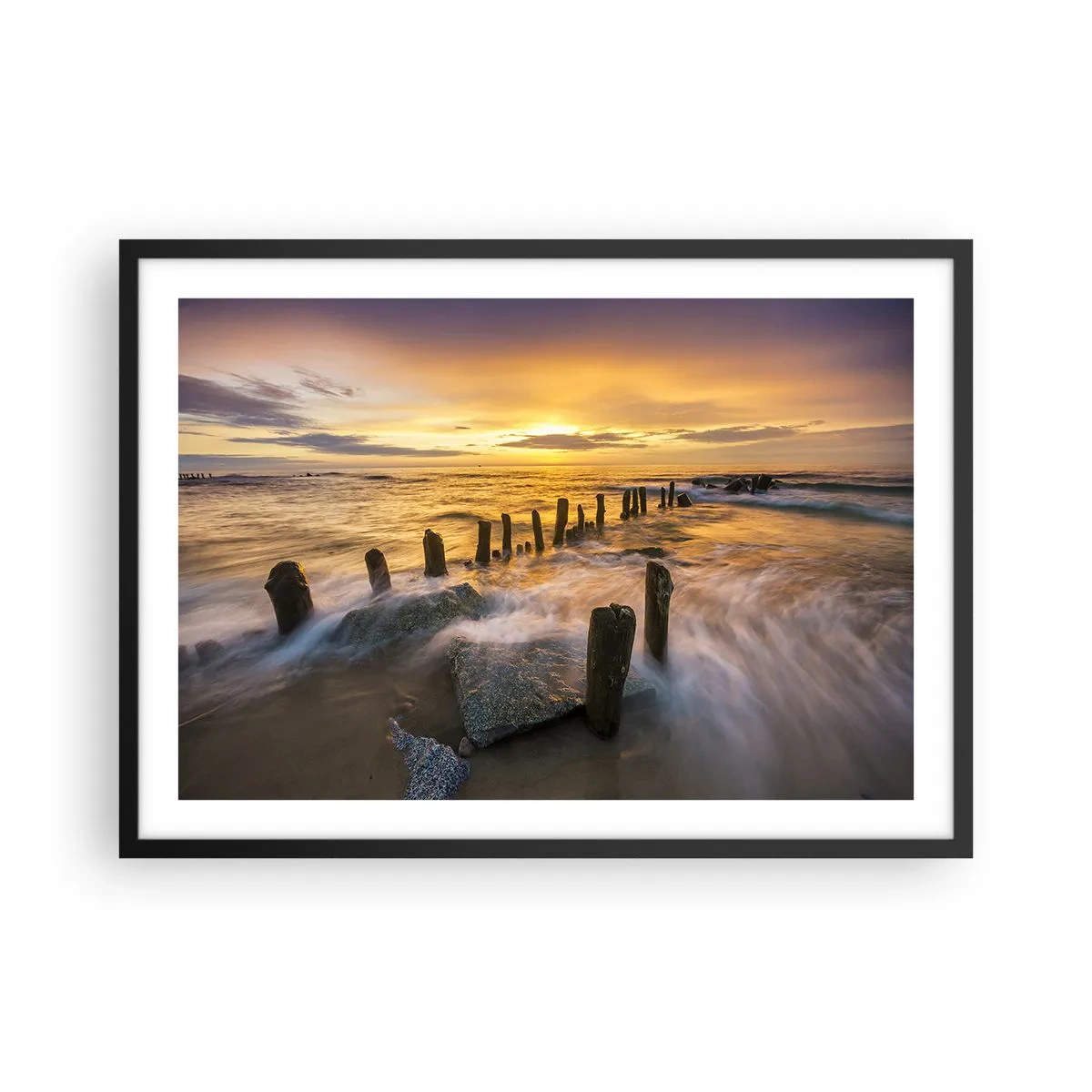 Pôster com moldura preta - A beleza crua do Mar Báltico - 70x50 cm