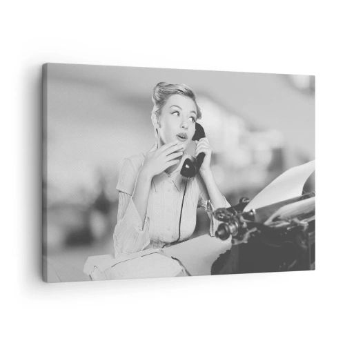 Quadro em tela - Uma mulher falando ao telefone em uma máquina de escrever - 70x50cm - Olá, estes são os anos 50. - Decoração de parede moderna para a sala de estar e quarto ARTTOR