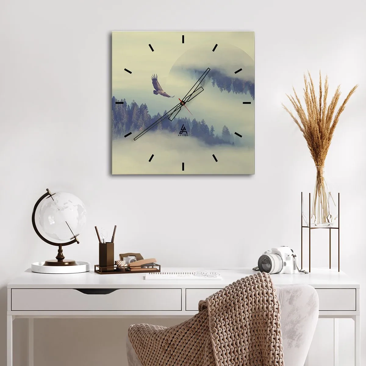 Relógio de parede - Relógio em vidro - Eu vi a sombra de uma águia - 30x30 cm