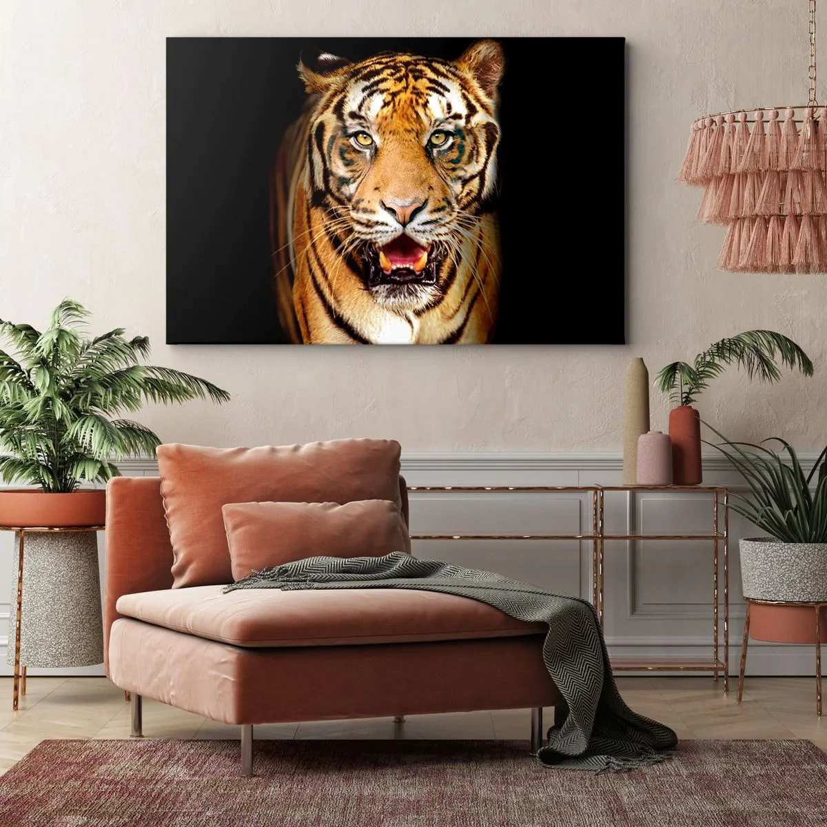 Quadro em tela - Um tigre com a boca aberta sobre um fundo preto - 70x50cm - Coração selvagem - Decoração de parede moderna para a sala de estar e quarto ARTTOR