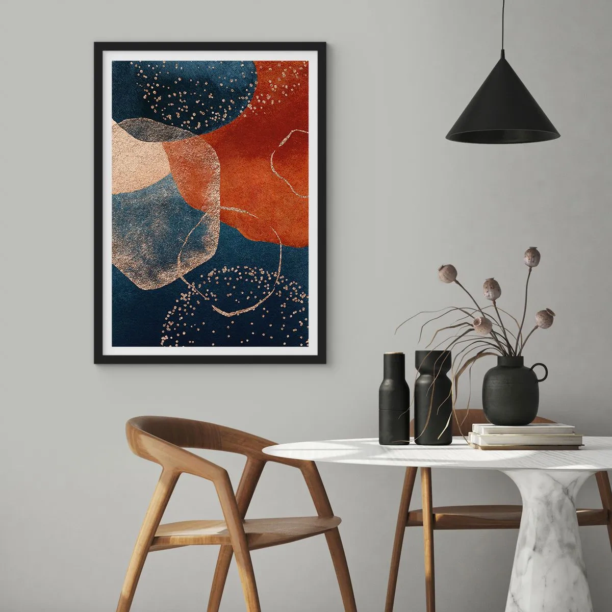 Pôster com moldura preta - Uma composição abstrata em tons de azul marinho e dourado - 50x70cm - Leveza do ser - Decoração de parede moderna para a sala de estar e quarto ARTTOR