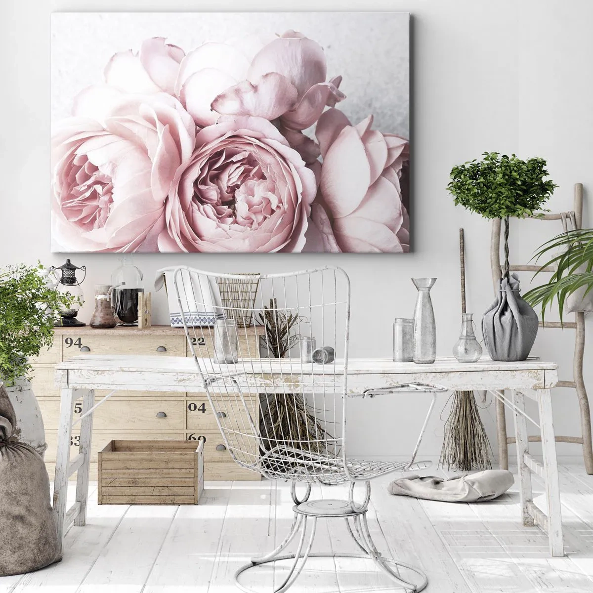 Quadro em tela - Peônias rosa em luz suave contra um fundo claro - 70x50cm - Para românticos - Decoração de parede moderna para a sala de estar e quarto ARTTOR