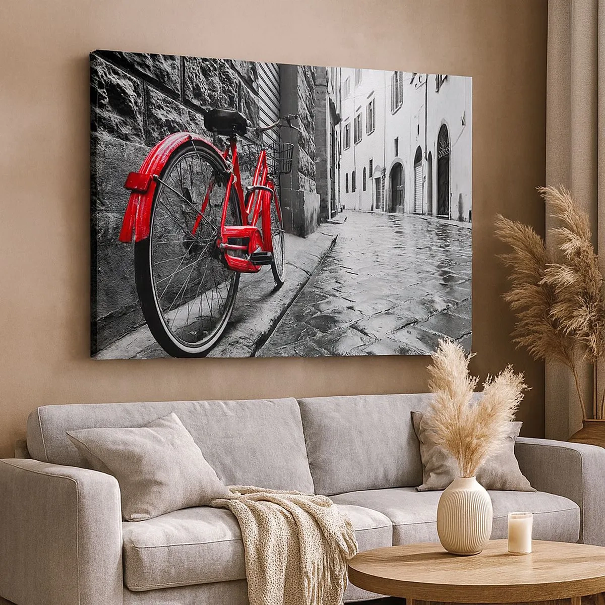 Quadro em tela - Bicicleta vermelha em uma rua preta e branca - 70x50cm - A verdadeira beleza não envelhece - Decoração de parede moderna para a sala de estar e quarto ARTTOR