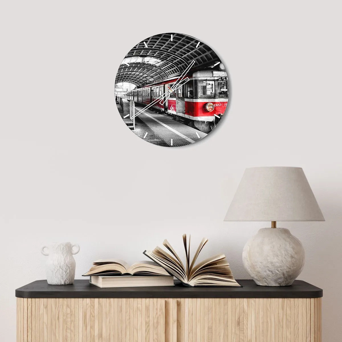 Relógio de parede - Relógio em vidro - Trem vermelho na estação em estilo industrial - 30x30cm - Talvez seja a viagem de sua vida? - Decoração de parede moderna para a sala de estar, cozinha e quarto ARTTOR