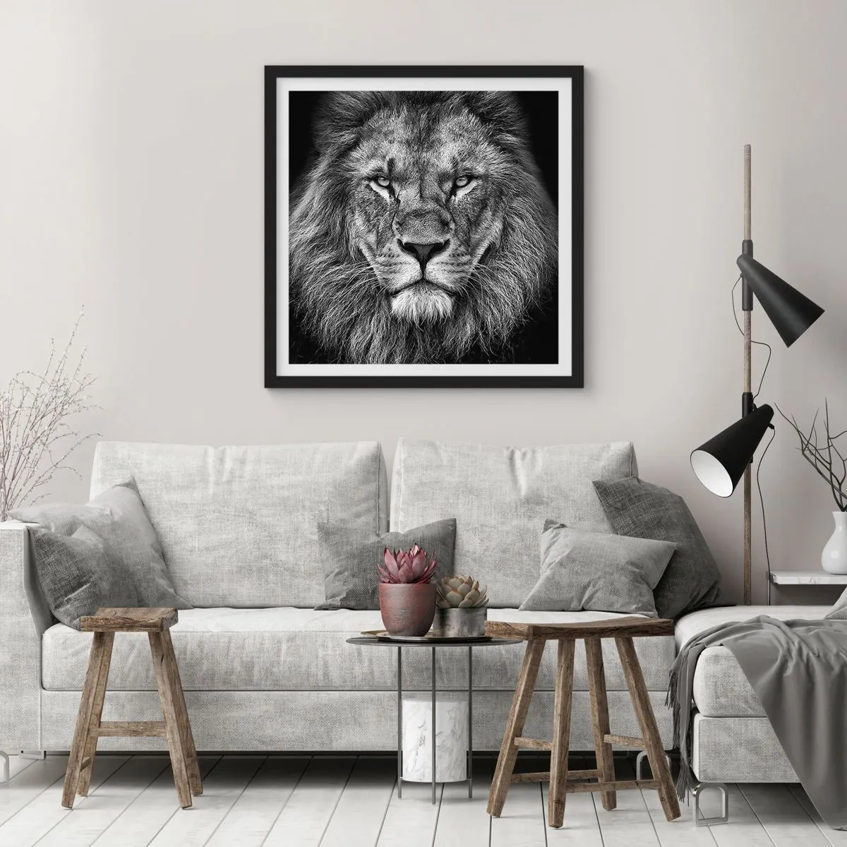 Pôster com moldura preta - Em trajes de coroação - 40x40 cm