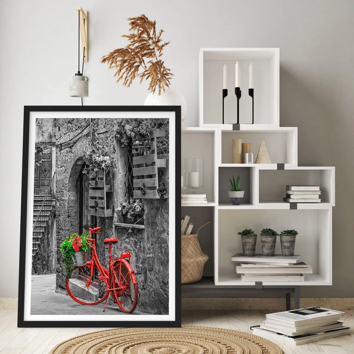 Pôster com moldura preta - Uma bicicleta vermelha com flores em uma rua estreita - 50x70cm - Beco da Toscana - Decoração de parede moderna para a sala de estar e quarto ARTTOR