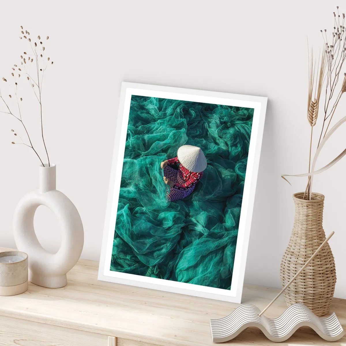 Pôster em moldura branca - Num mar de redes - 30x40 cm