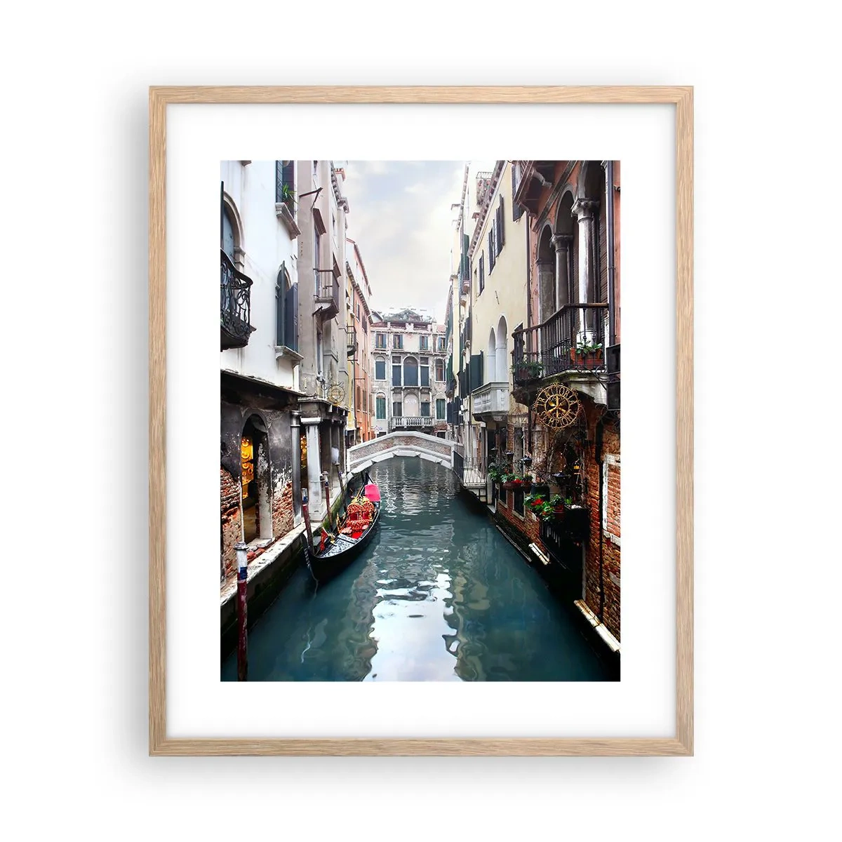 Pôster com moldura de carvalho claro - Paisagem veneziana com gôndola e ponte - 40x50 cm
