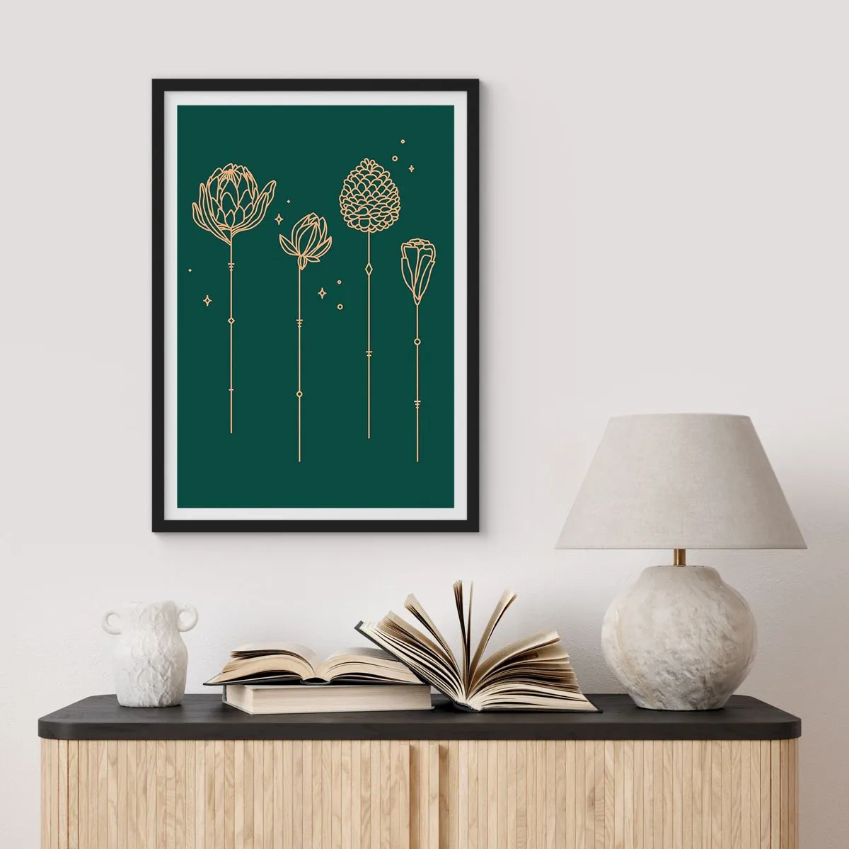Pôster com moldura preta - Contornos dourados de flores sobre fundo verde escuro - 50x70cm - A família RAMOS - Decoração de parede moderna para a sala de estar e quarto ARTTOR