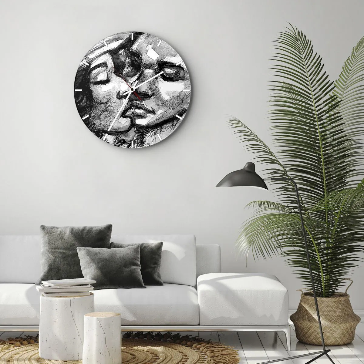 Relógio de parede - Relógio em vidro - Desenho em preto e branco de um casal se beijando - 30x30cm - Um momento de ternura - Decoração de parede moderna para a sala de estar, cozinha e quarto ARTTOR