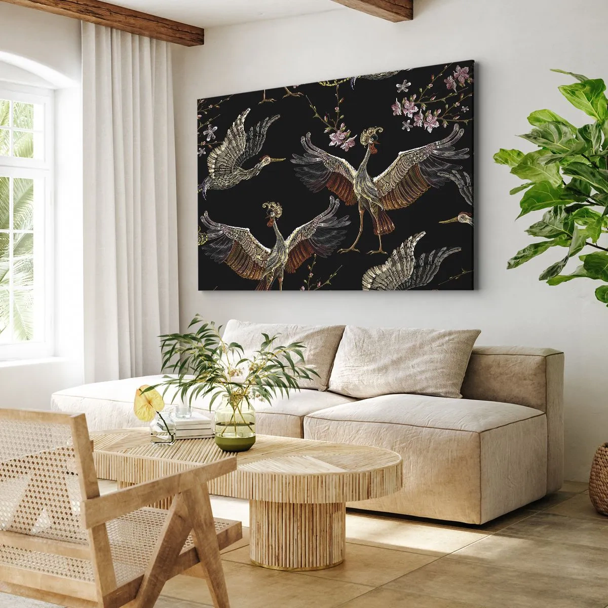 Quadro em tela - Guindastes e flores elegantes em um fundo preto - 70x50cm - O pássaro de conto de fadas - Decoração de parede moderna para a sala de estar e quarto ARTTOR