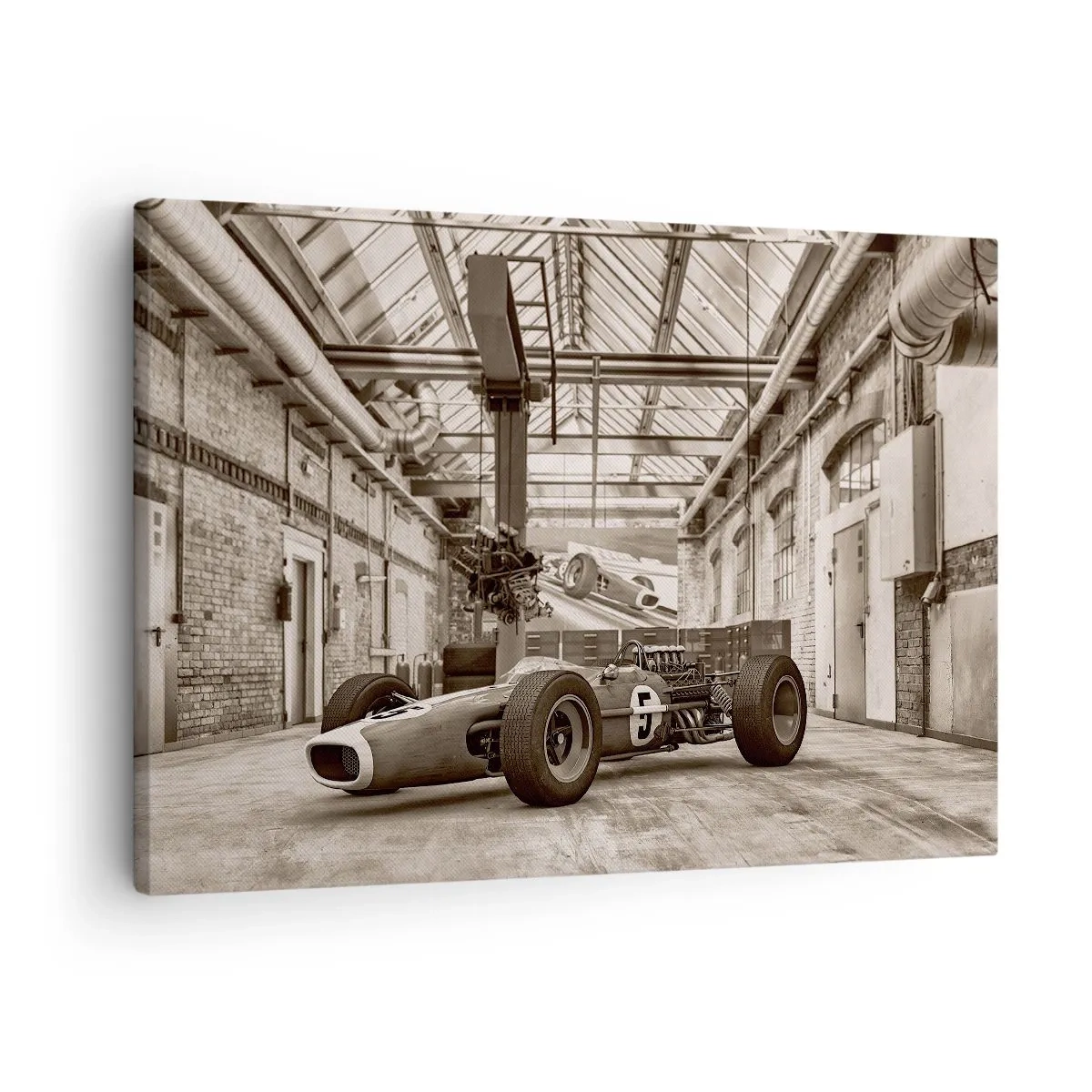 Quadro em tela - Carro de corrida preto e branco em um interior industrial - 70x50cm - O descanso do vencedor - Decoração de parede moderna para a sala de estar e quarto ARTTOR