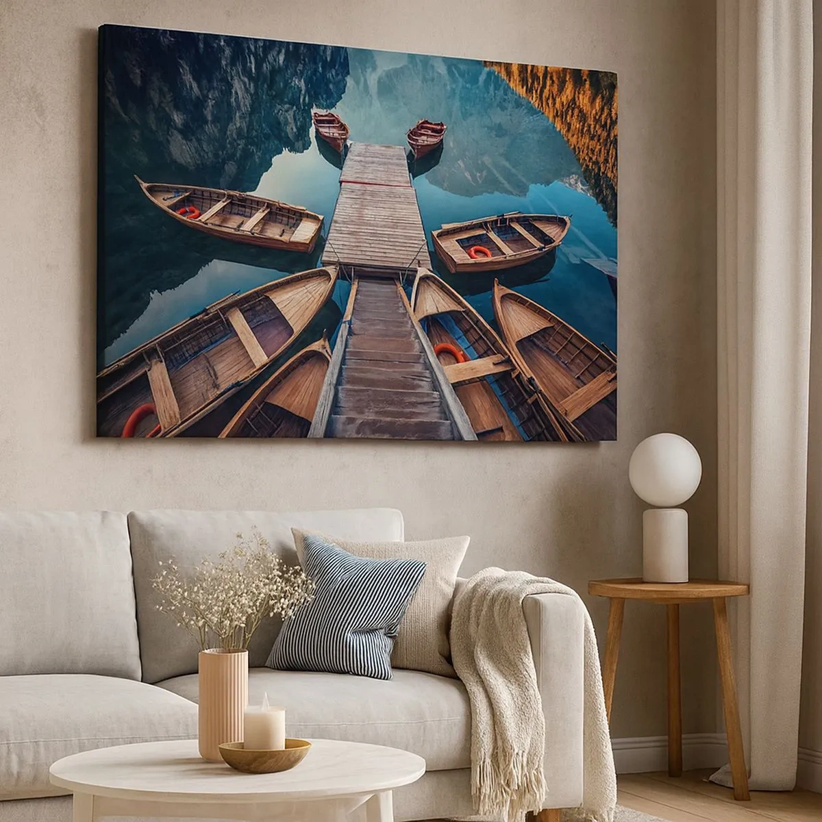Quadro em tela - Barcos de madeira em um píer em um lago de montanha - 70x50cm - À espera na marina - Decoração de parede moderna para a sala de estar e quarto ARTTOR