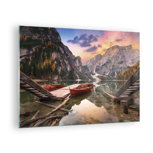 Quadro em vidro - Lago de montanha com píer e barcos ao nascer do sol - 70x50cm - A promessa do dia - Decoração de parede moderna para a sala de estar e quarto ARTTOR