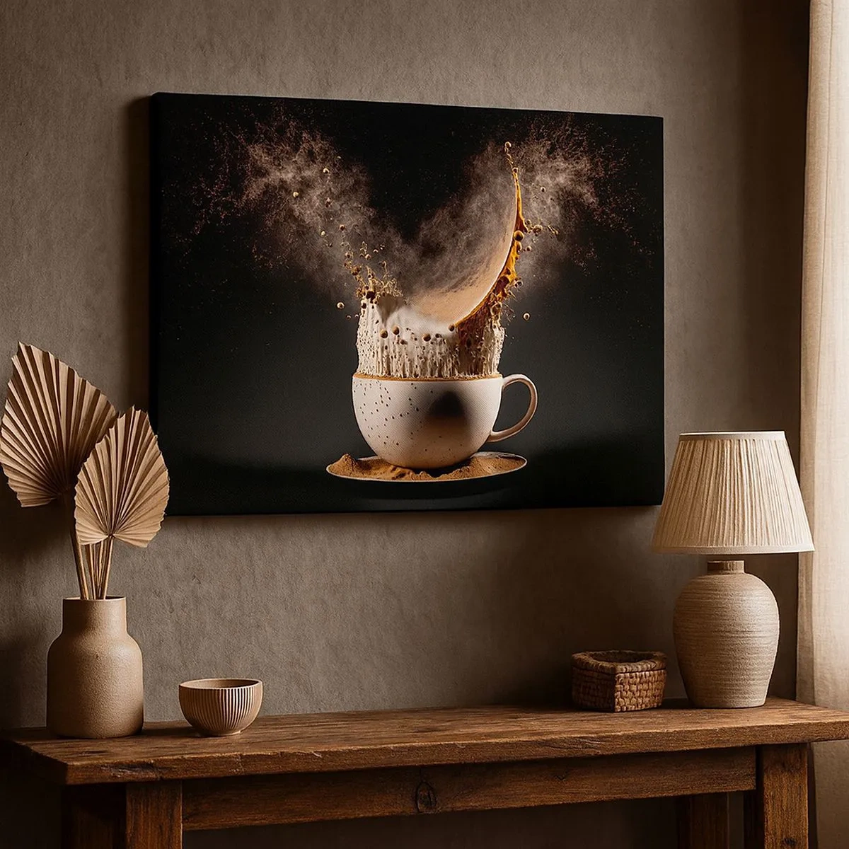 Quadro em tela - Uma xícara de café com uma explosão dinâmica de líquido em um fundo preto. - 70x50cm - Uma explosão de sabor - Decoração de parede moderna para a sala de estar e quarto ARTTOR