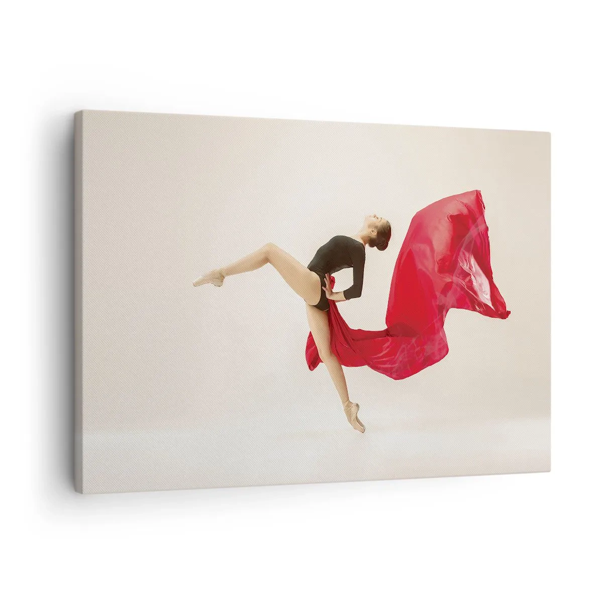 Quadro em tela - Uma dançarina dinâmica em movimento, vestida de preto e tecido vermelho. - 70x50cm - Vermelho e preto - Decoração de parede moderna para a sala de estar e quarto ARTTOR