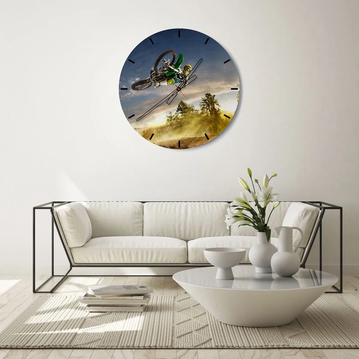 Relógio de parede - Relógio em vidro - Motocross com o pôr do sol como pano de fundo - 30x30cm - Hora da aventura! - Decoração de parede moderna para a sala de estar, cozinha e quarto ARTTOR