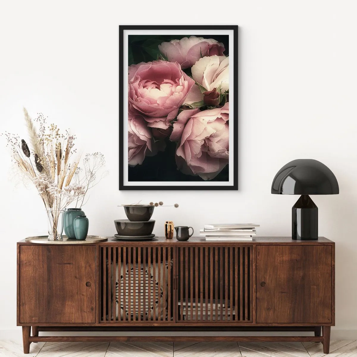 Pôster com moldura preta - Peônias rosas em um arranjo elegante e clássico - 50x70cm - O encanto da belle epoque - Decoração de parede moderna para a sala de estar e quarto ARTTOR
