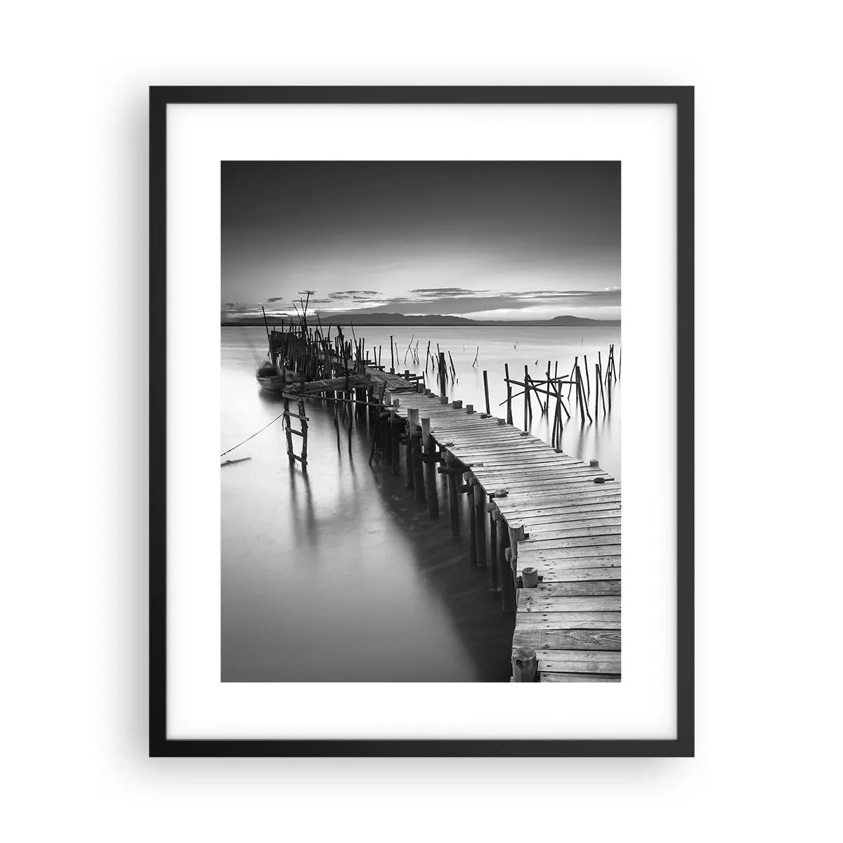Pôster com moldura preta - A tranquilidade de uma costa esquecida - 40x50 cm