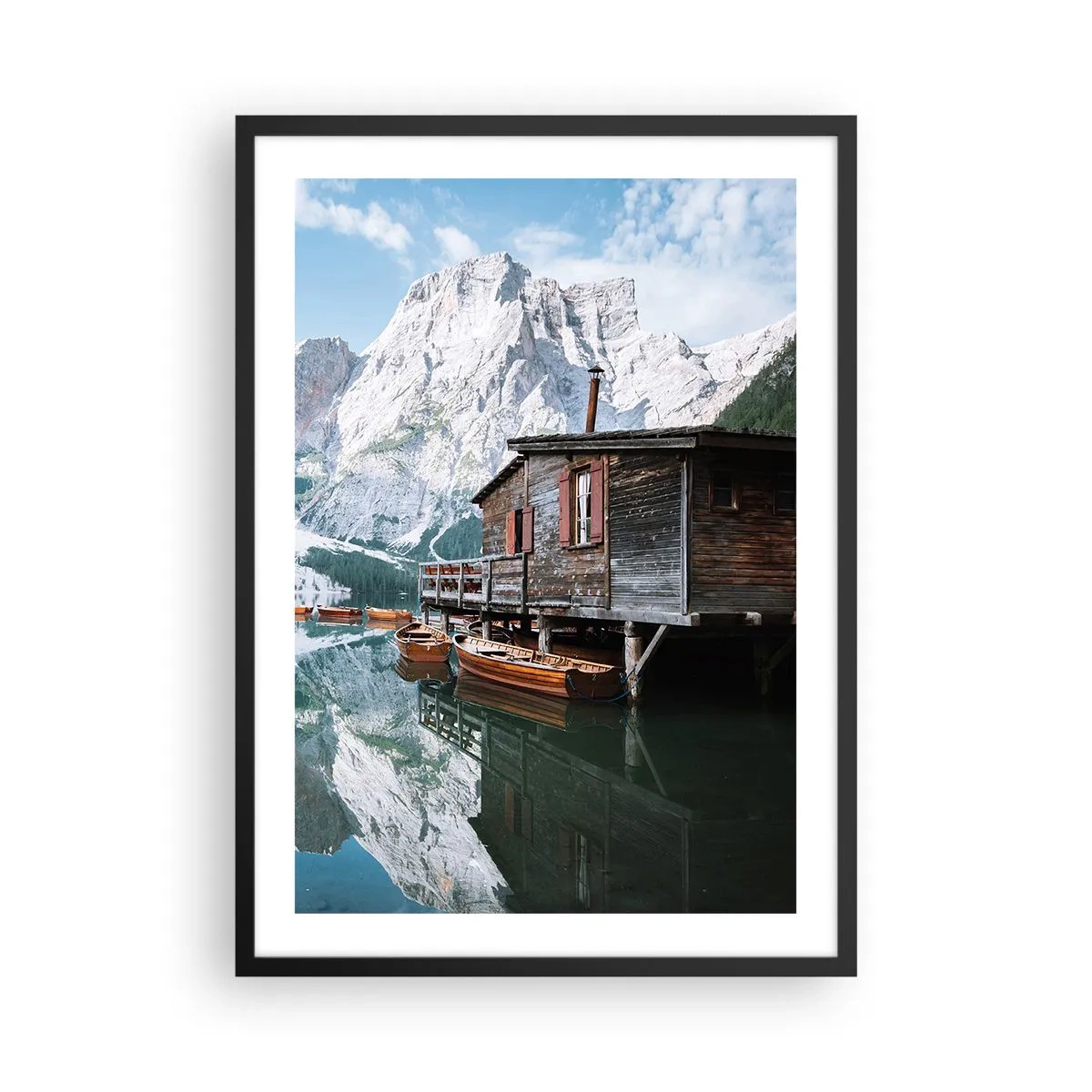 Pôster com moldura preta - Casa de madeira em um lago de montanha - 50x70cm - Manhã cristalina nas montanhas - Decoração de parede moderna para a sala de estar e quarto ARTTOR