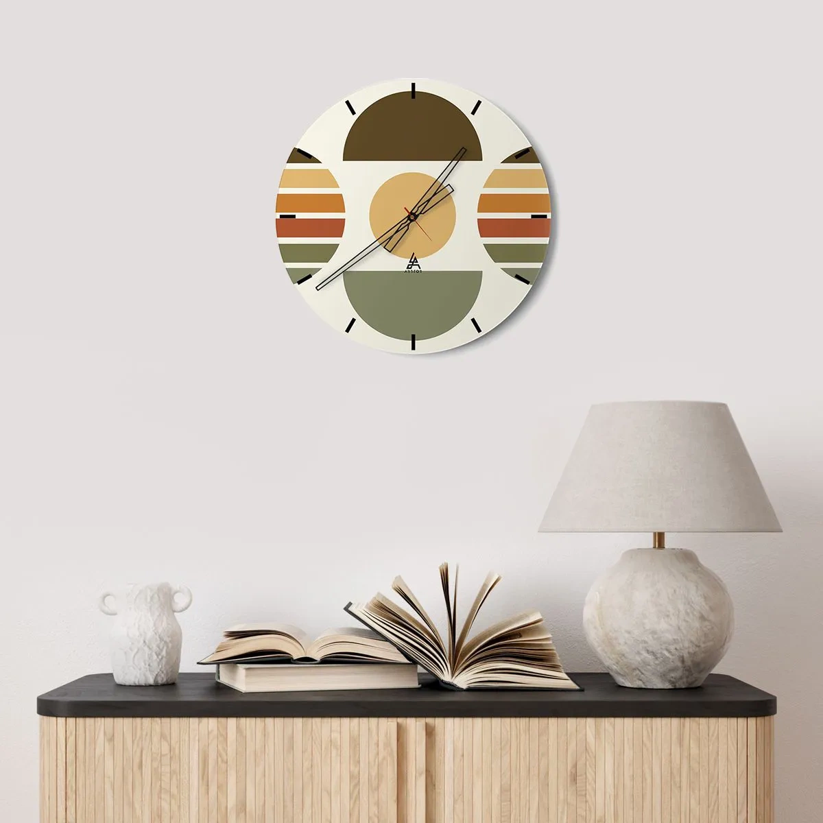Relógio de parede - Relógio em vidro - Semicírculos geométricos e listras em tons terrosos sobre fundo claro - 30x30cm - Em tons terrosos - Decoração de parede moderna para a sala de estar, cozinha e quarto ARTTOR