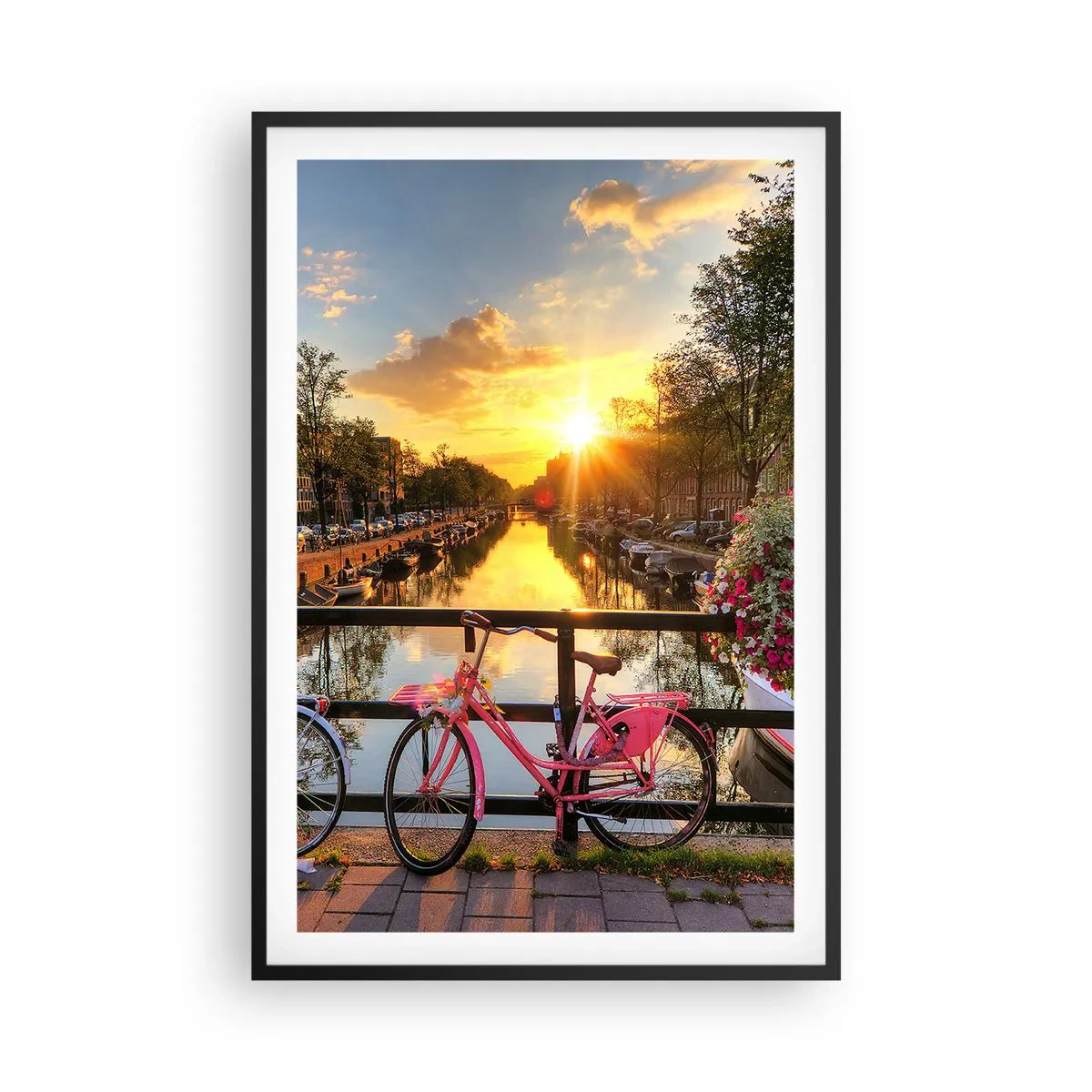 Pôster com moldura preta - Manhã de primavera em Amsterdã - 61x91 cm