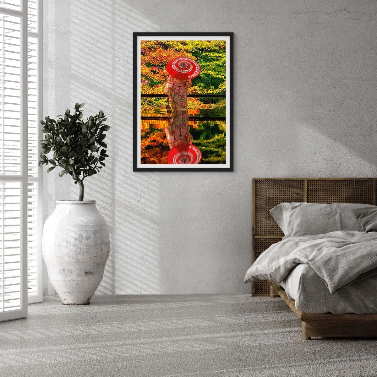Pôster com moldura preta - Uma mulher de quimono com um guarda-chuva vermelho contra um fundo de folhas de outono. - 50x70cm - No templo da natureza - Decoração de parede moderna para a sala de estar e quarto ARTTOR