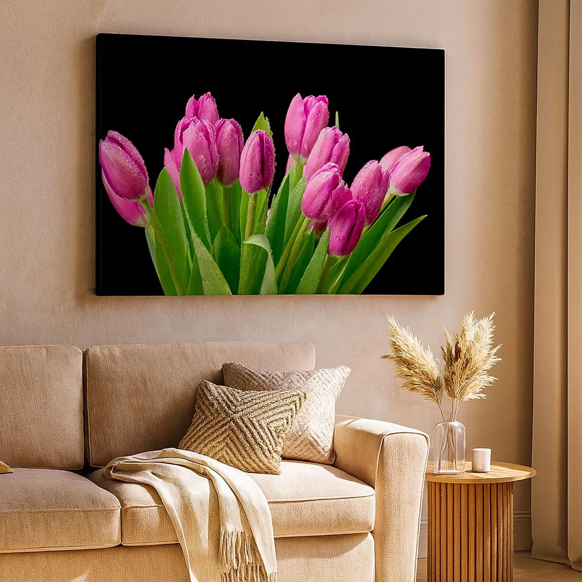 Quadro em tela - Tulipas cor de rosa com gotas de orvalho em um fundo preto - 70x50cm - Alegria lilás da primavera - Decoração de parede moderna para a sala de estar e quarto ARTTOR