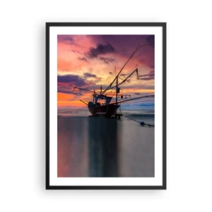Pôster com moldura preta - Embarcação de pesca com o pôr do sol como pano de fundo na praia - 50x70cm - Noite exótica - Decoração de parede moderna para a sala de estar e quarto ARTTOR
