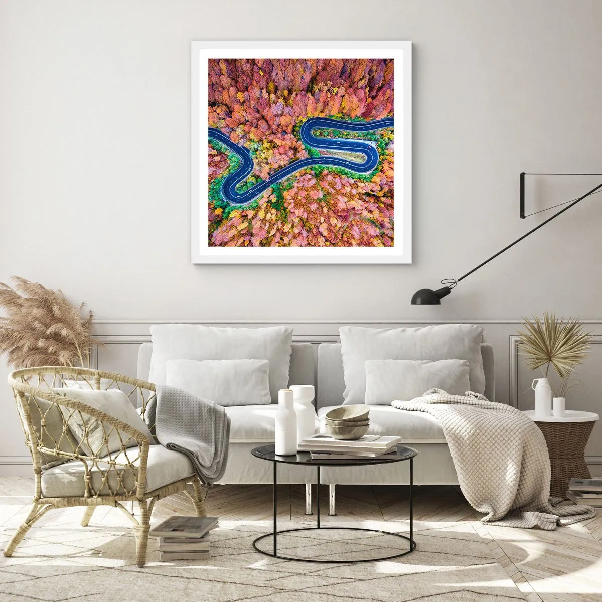 Pôster em moldura branca - Estrada sinuosa pela floresta - 40x40 cm