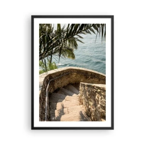 Pôster com moldura preta - Uma escadaria em espiral de pedra que conduz ao mar, ladeada por palmeiras - 50x70cm - Sob o sol da Itália - Decoração de parede moderna para a sala de estar e quarto ARTTOR