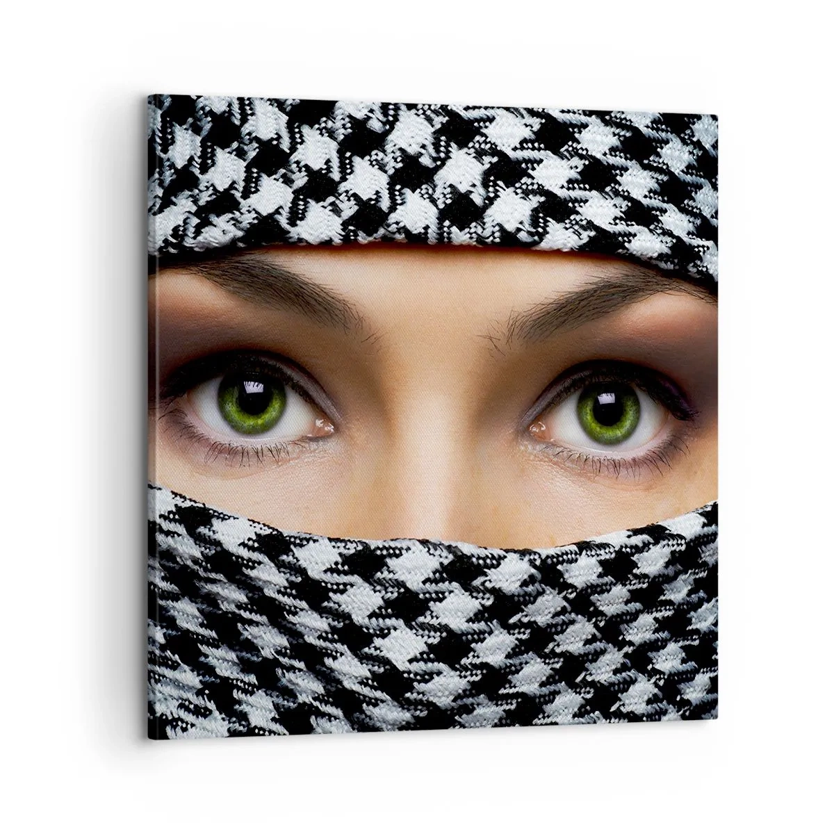 Quadro em tela - Retrato de uma beleza velada de olhos verdes - 60x60 cm