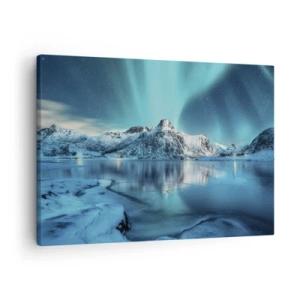 Quadro em tela - Aurora Boreal sobre montanhas cobertas de neve e um lago - 70x50cm - Noite de Luz - Decoração de parede moderna para a sala de estar e quarto ARTTOR