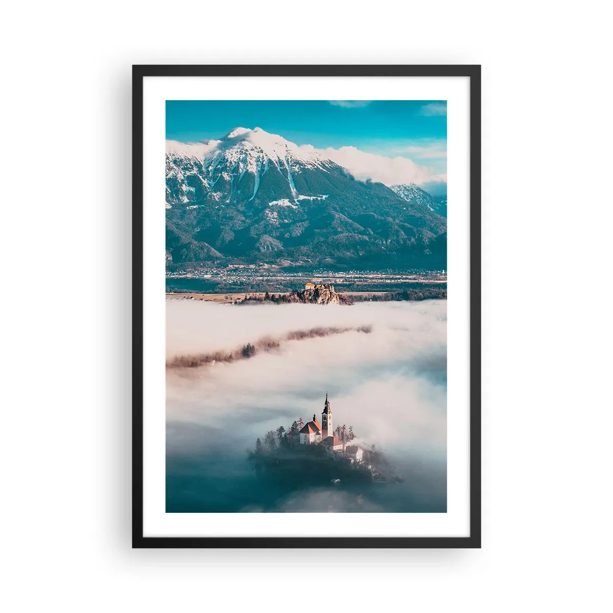 Pôster com moldura preta - Uma igreja em uma ilha cercada por neblina com uma montanha ao fundo - 50x70cm - O início do conto de fadas - Decoração de parede moderna para a sala de estar e quarto ARTTOR