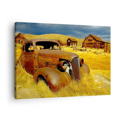 Quadro em tela - Um carro velho e enferrujado contra o pano de fundo de cabanas de madeira abandonadas - 70x50cm - Um merecido descanso - Decoração de parede moderna para a sala de estar e quarto ARTTOR