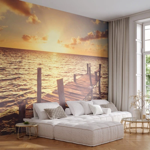 Papel de Parede Premium Sand - A terra dourada da gentileza - Paisagem, Mar, Ponte de madeira - 100x70 cm