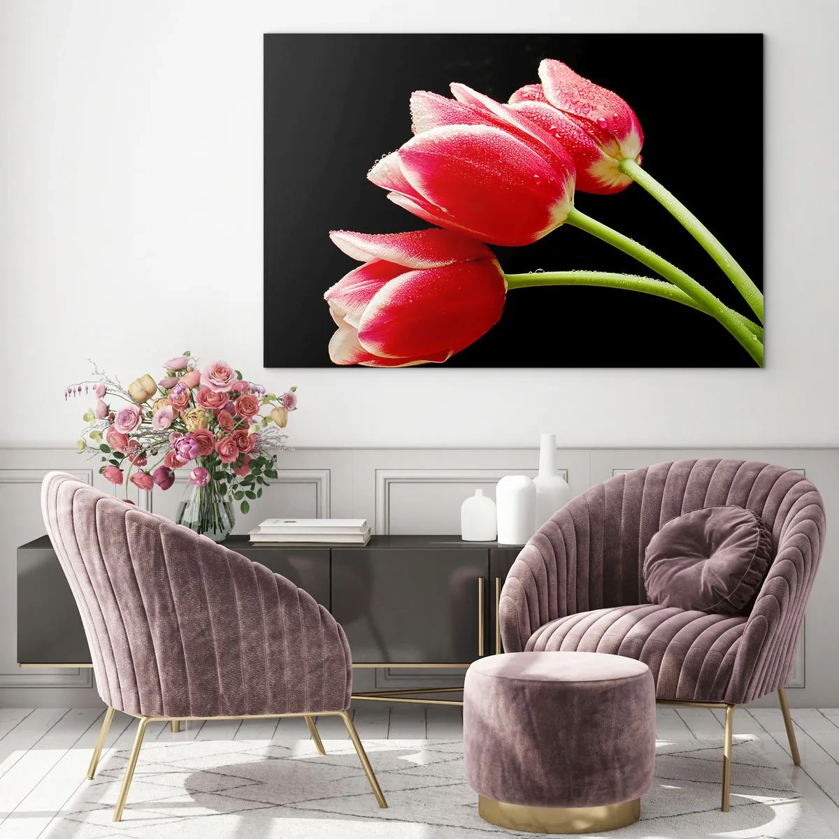Quadro em vidro - Tulipas vermelhas com gotas de orvalho em um fundo preto - 70x50cm - A promessa do amor puro - Decoração de parede moderna para a sala de estar e quarto ARTTOR