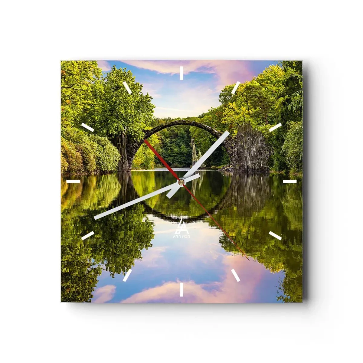 Relógio de parede - Relógio em vidro - Na junção de dois mundos - 30x30 cm