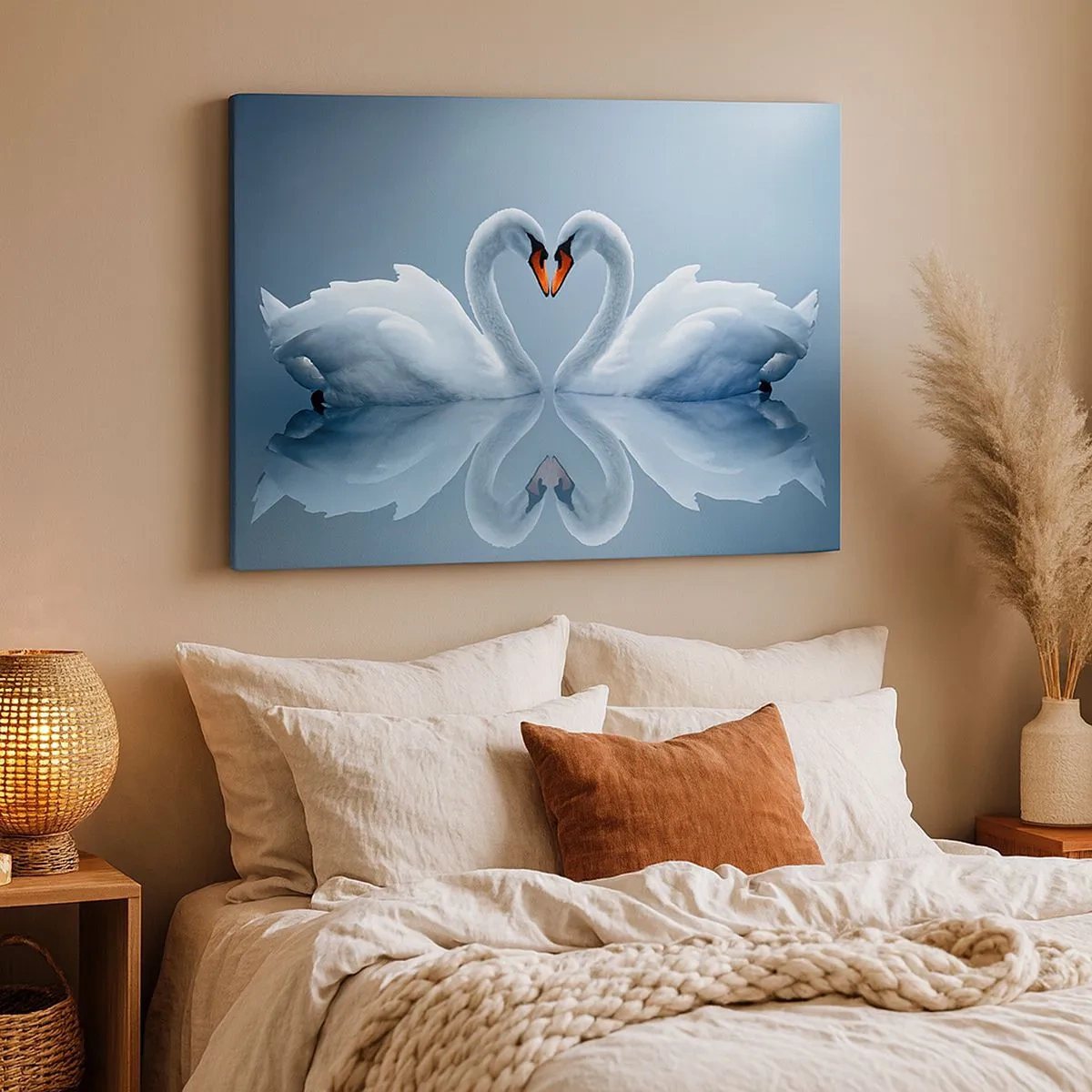 Quadro em tela - Dois cisnes formando um coração em uma superfície calma de água - 70x50cm - Hora do amor - Decoração de parede moderna para a sala de estar e quarto ARTTOR