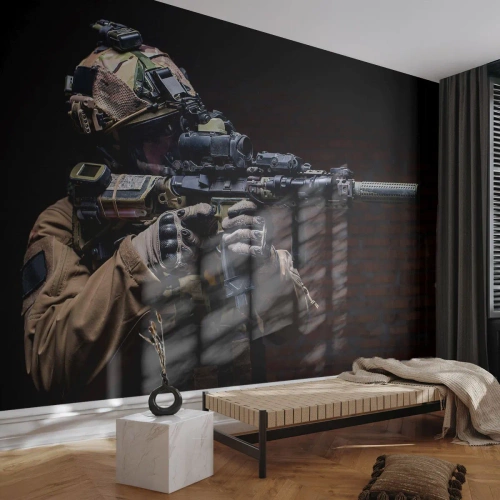 Papel de Parede Standard Eco - Soldado tático com uma arma no escuro - 100x70cm - Mortalmente eficaz - Decoração de parede moderna para a sala de estar e quarto ARTTOR
