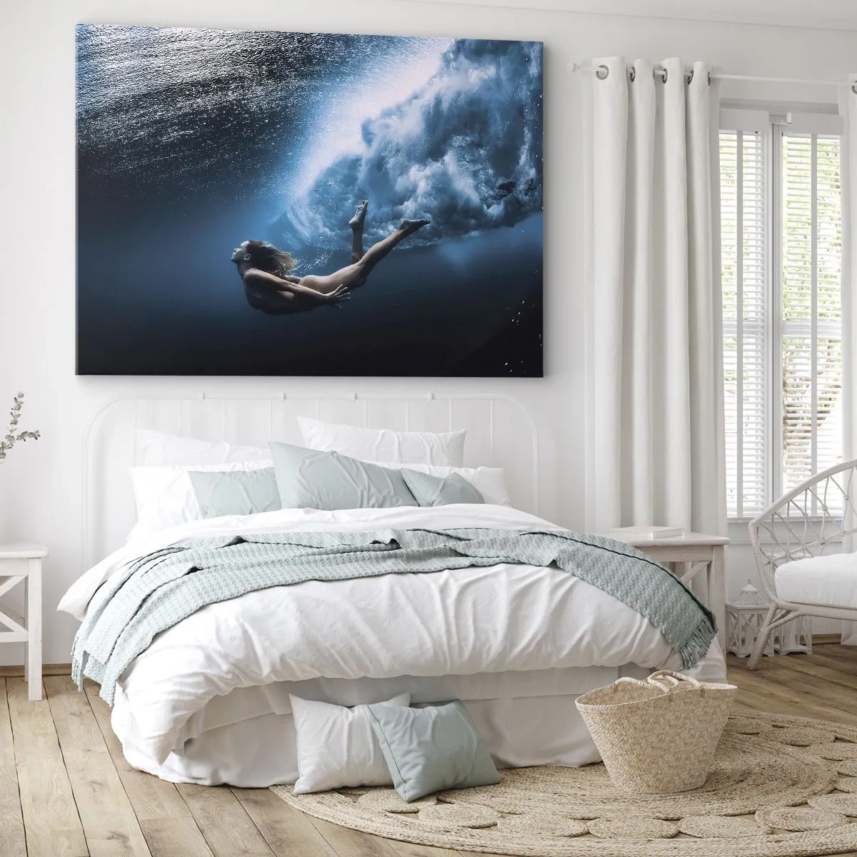 Quadro em tela - Foto subaquática com uma mulher e bolhas de ar - 70x50cm - Sereia moderna - Decoração de parede moderna para a sala de estar e quarto ARTTOR