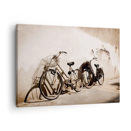 Quadro em tela - Duas bicicletas encostadas em uma parede antiga de estilo retrô - 70x50cm - Encanto inesquecível do passado - Decoração de parede moderna para a sala de estar e quarto ARTTOR
